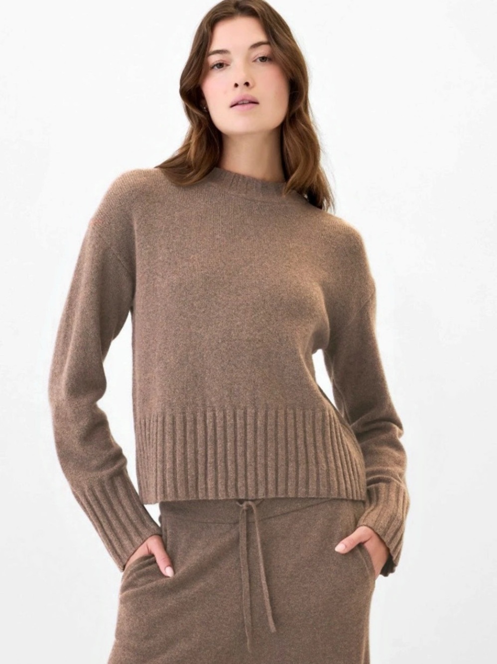GAP Cashsoft Ribbed Hem Sweater in Brown Size Large Like New